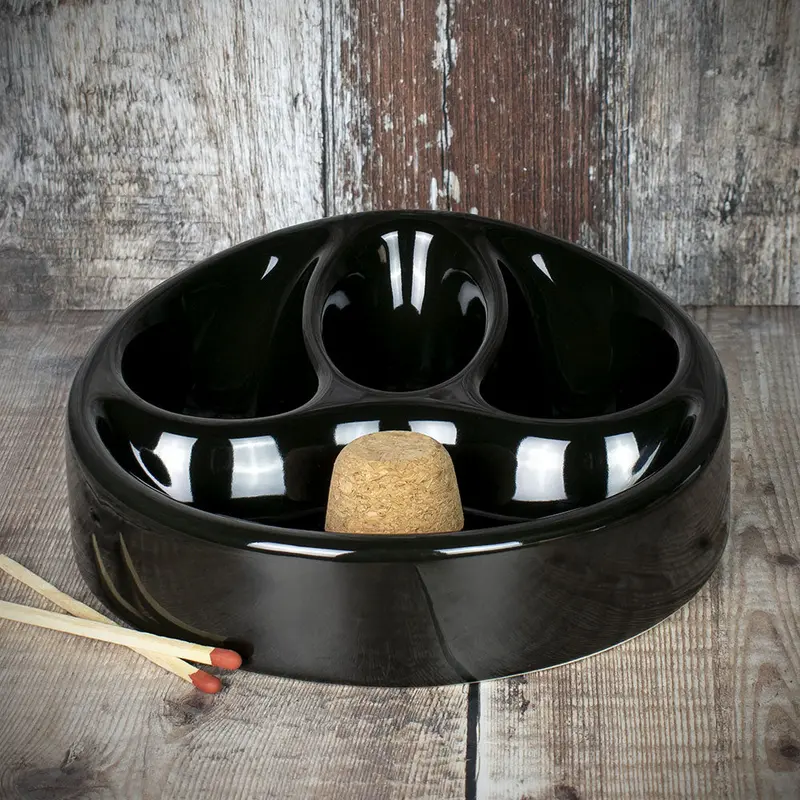 3 Pipe Ashtray Gloss Black 2