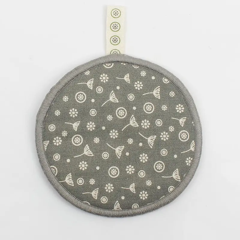 A Slice Of Green Cotton Facial Pads - Meadow 2