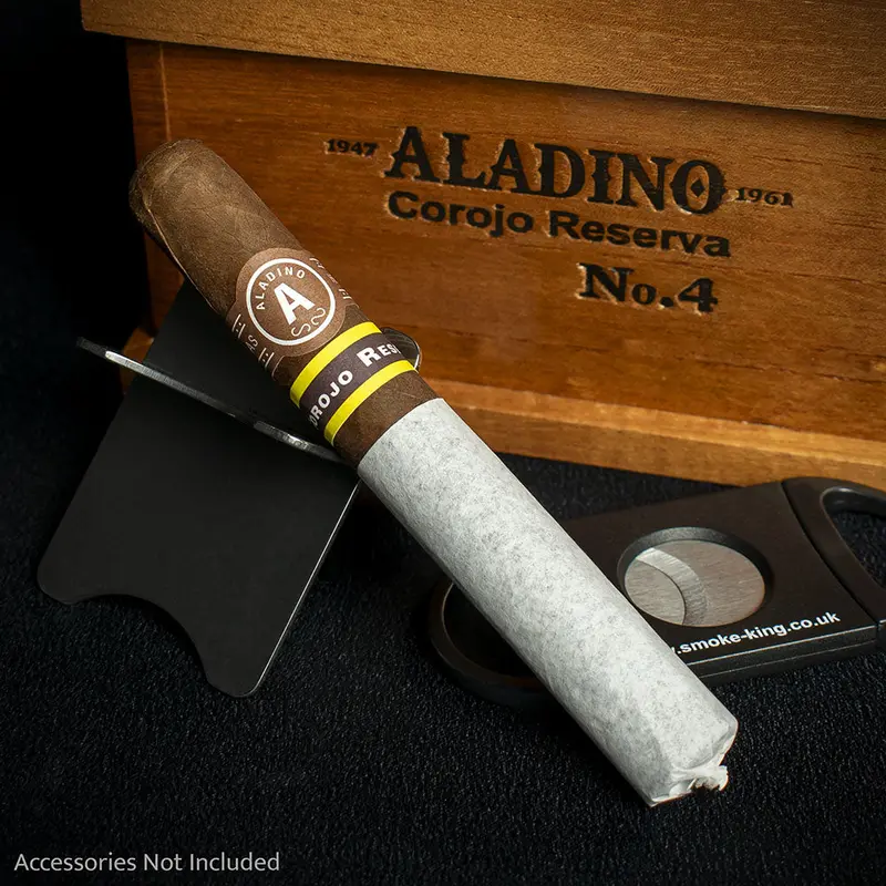 Aladino Corojo Reserva No. 4 Cigars - Box Of 20 2