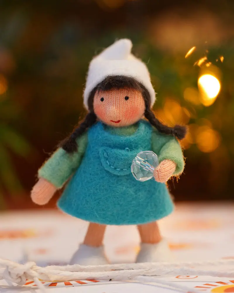 Ambrosius Dwarf Girl Winter White Skin 2