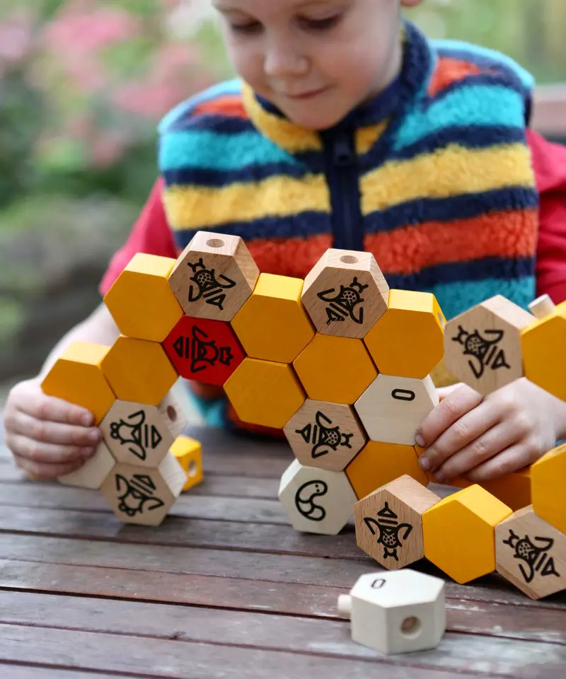 Bajo Bee Hive Wooden Blocks 2