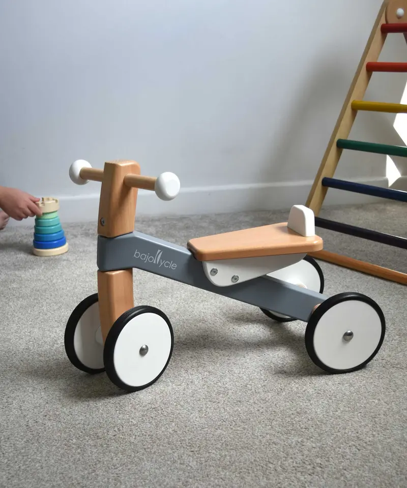 Bajo Cycle Ride-On Push Bike 2