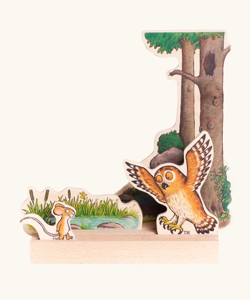Bajo Gruffalo Wooden Theatre 2