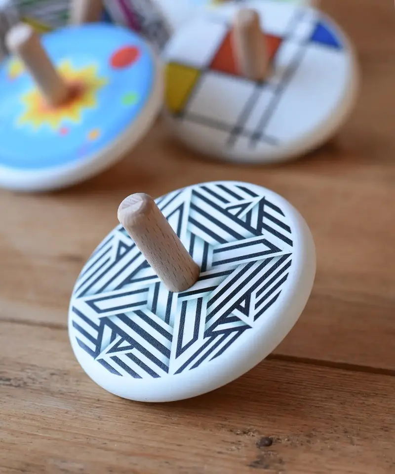 Bajo Modern Spinning Top 2