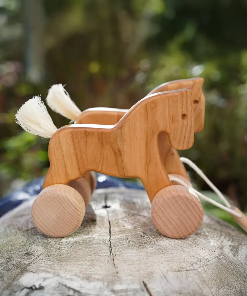 Bajo Pull-Along Jumping Horses 1