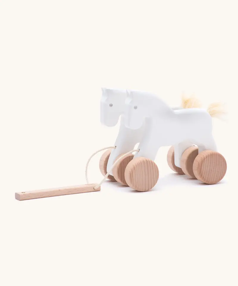 Bajo Pull-Along Jumping Horses 3