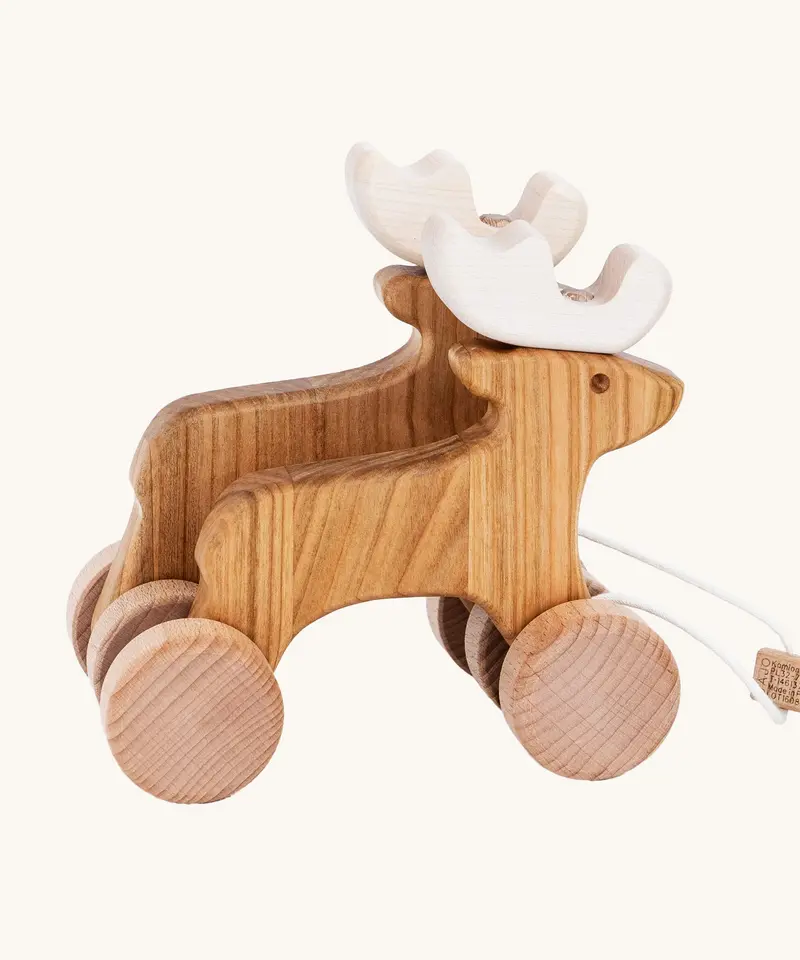 Bajo Pull Along Jumping Reindeer 1