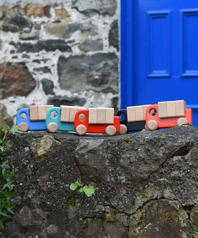 Bajo Wooden Truck With Blocks 3