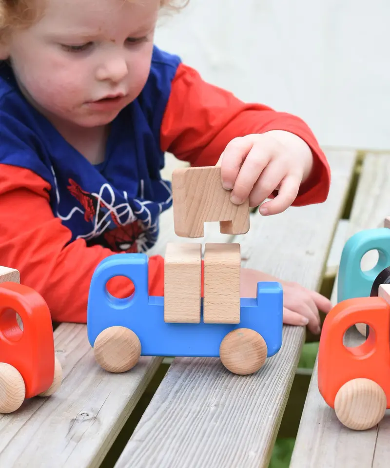 Bajo Wooden Truck With Blocks 4