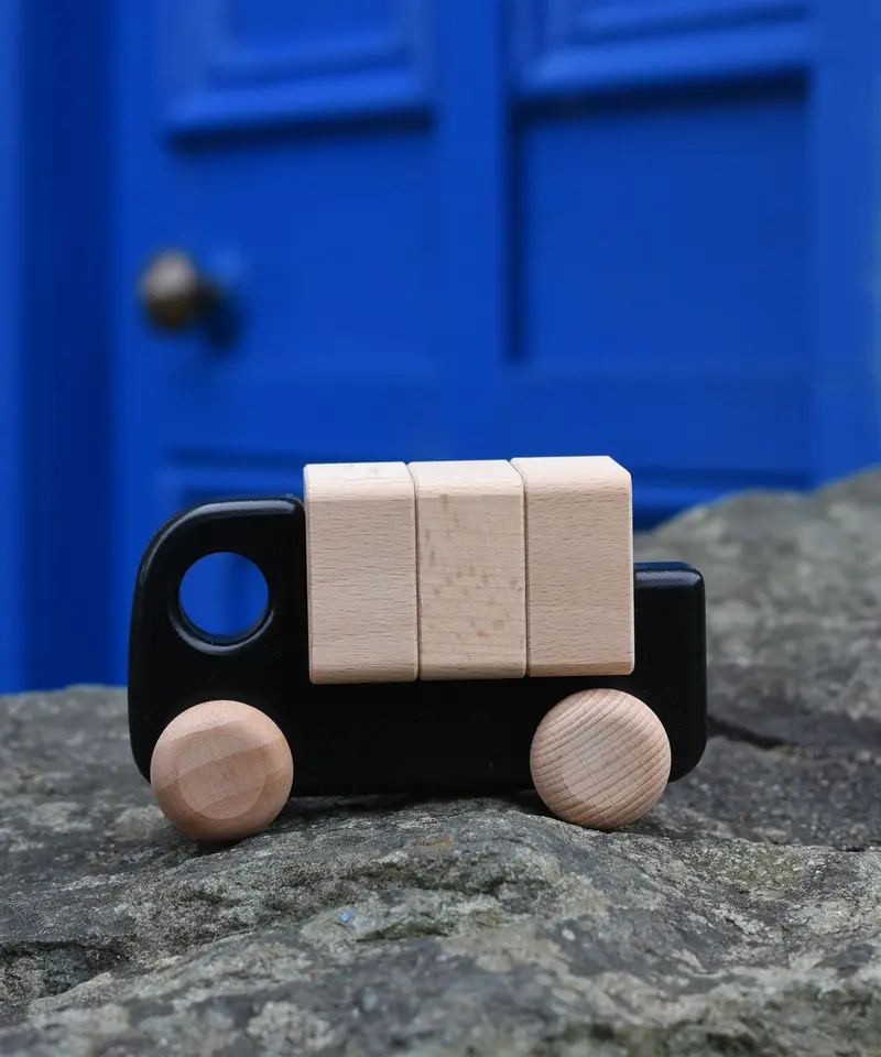 Bajo Wooden Truck With Blocks 5