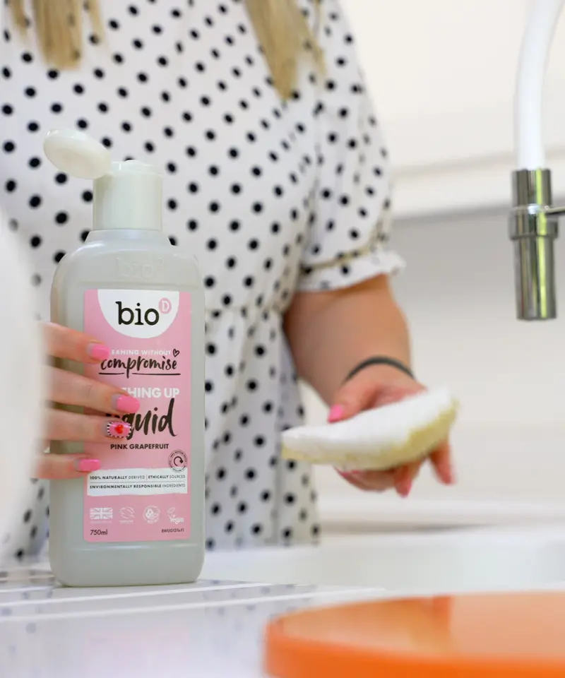 Bio-D Washing Up Liquid - 750Ml 2