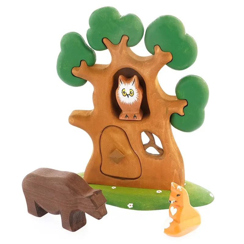 Bumbu Ancient Wooden Oak Tree Set With Animals 1