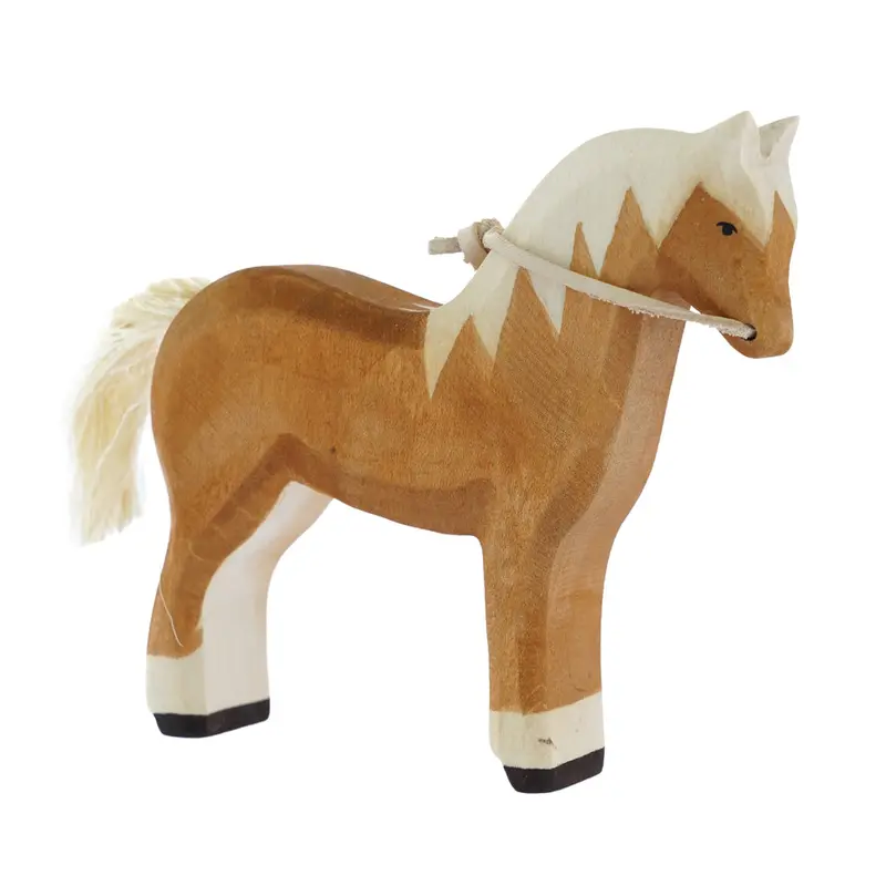 Bumbu Golden Wooden Horse Toy 1