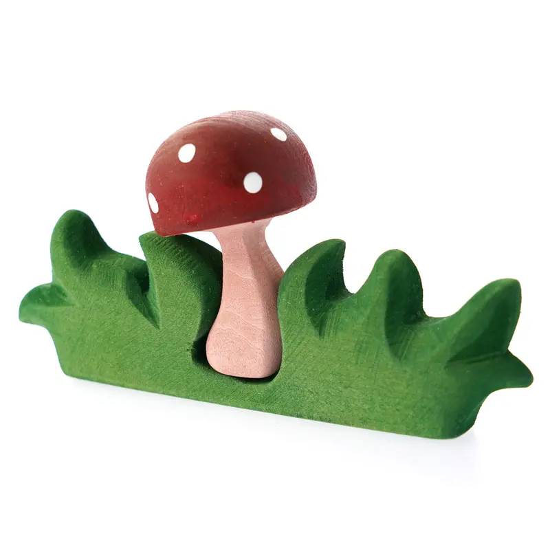 Bumbu Handmade Wooden Mushroom In Grass 1