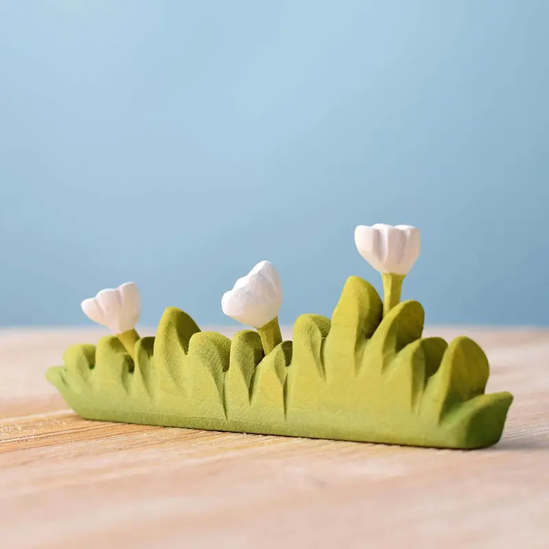 Bumbu Large Wooden Grass With White Flower 2