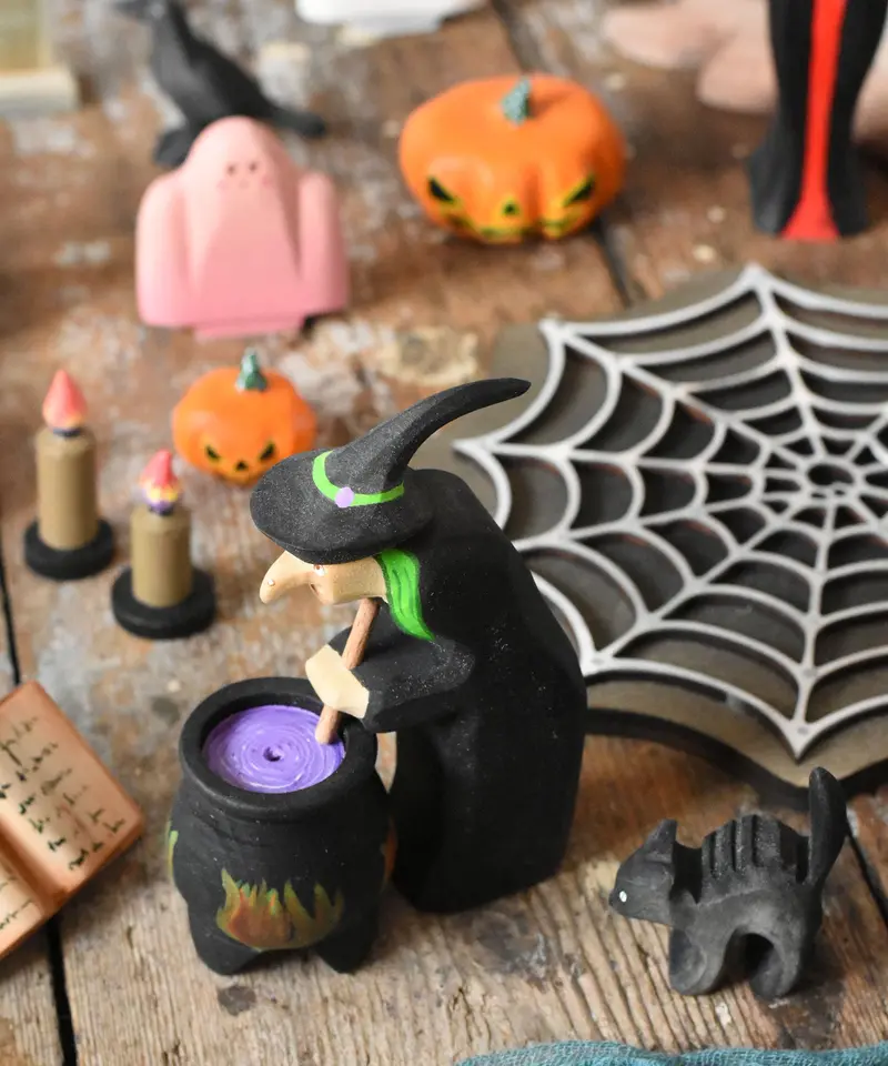 Bumbu Toys Brewing Witch 2