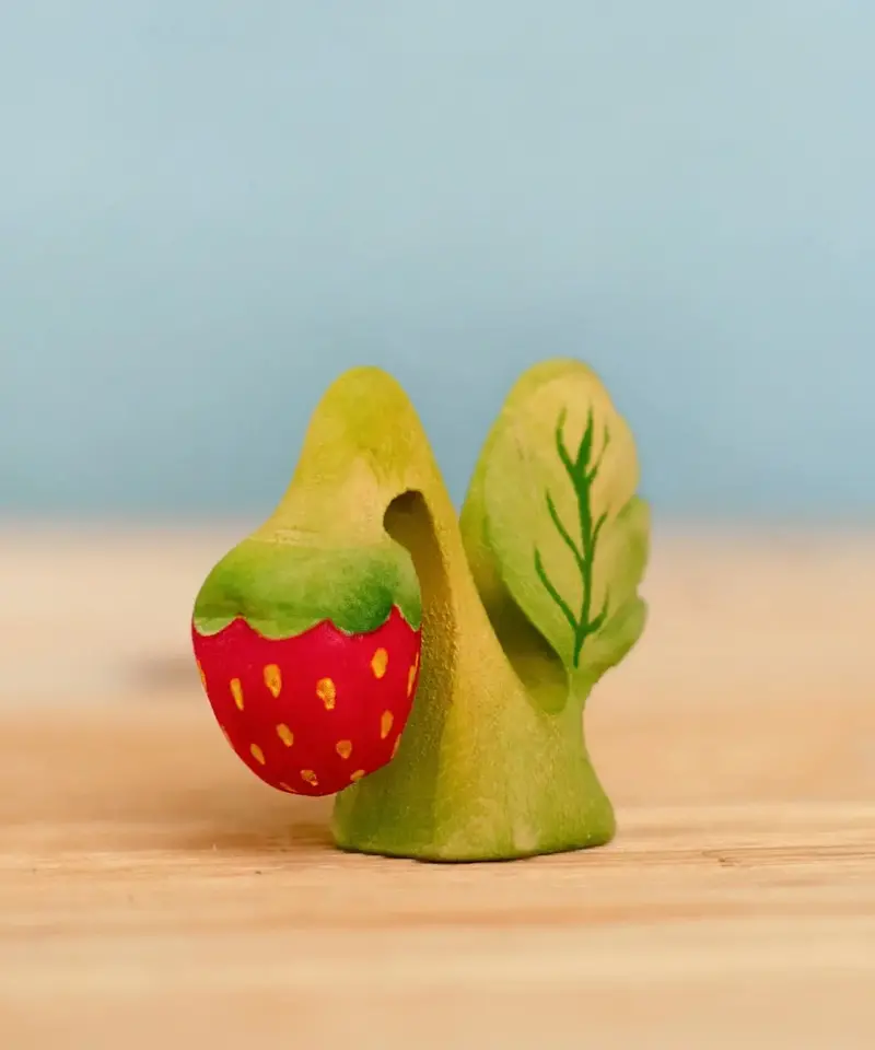 Bumbu Toys Strawberry Plant 1