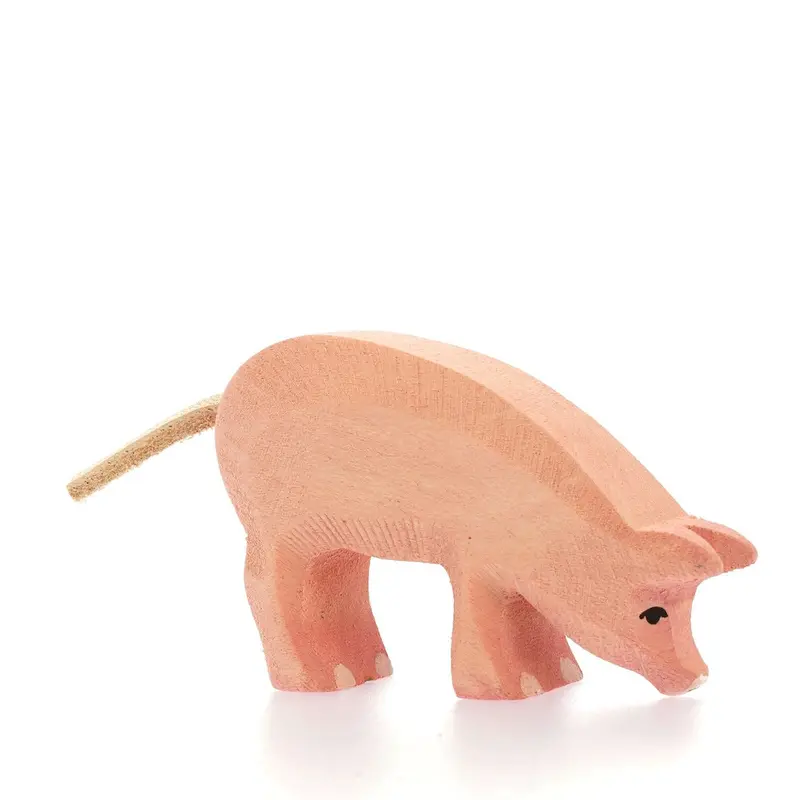 Bumbu Wooden Piglet Eating 1