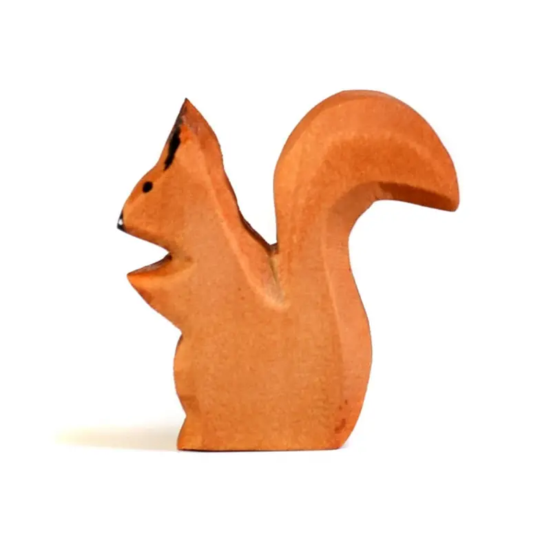 Bumbu Wooden Sitting Squirrel 1