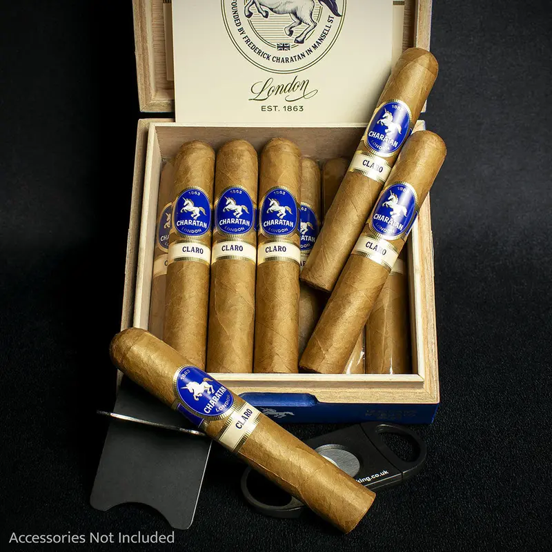 Charatan Nicaraguan Claro Robusto Cigars - Box Of 12 1