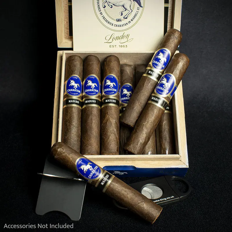 Charatan Nicaraguan Maduro Robusto Cigars - Box Of 12 1