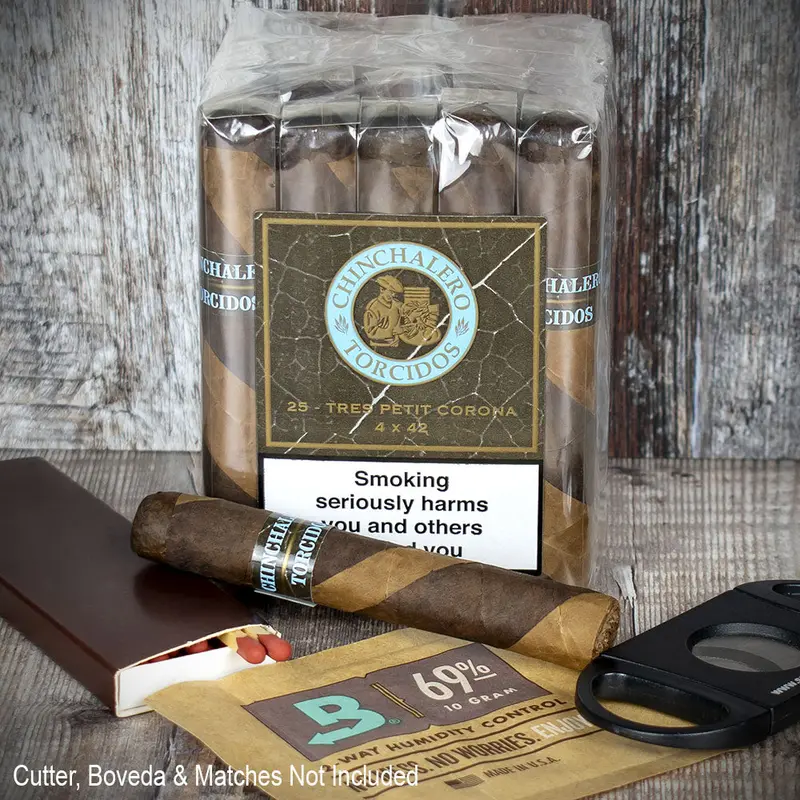 Chinchalero Torcidos Tres Petit Corona - Bundle Of 25 Cigars 1