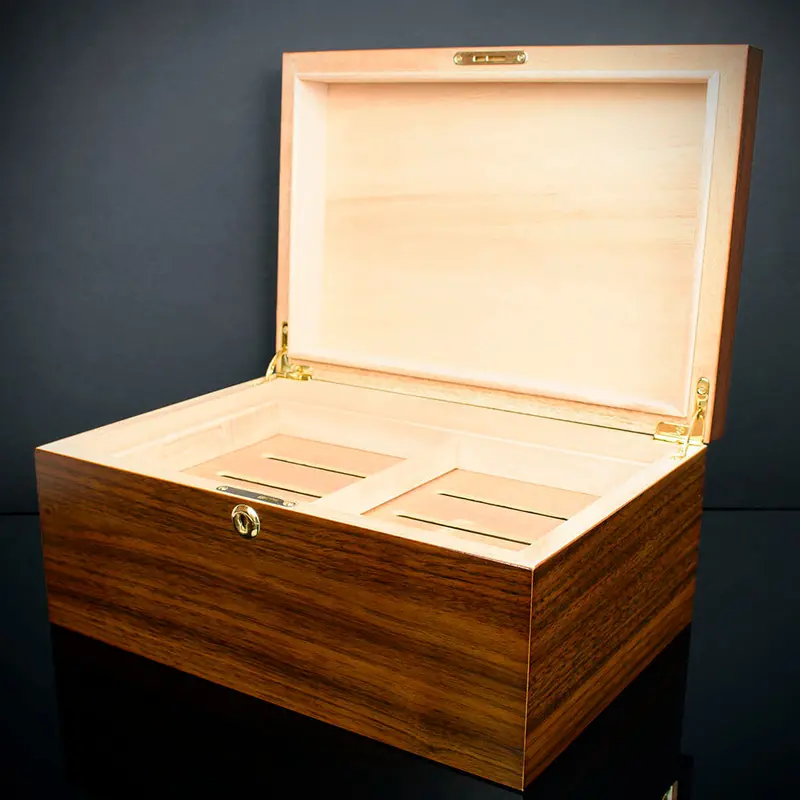 Cigar Humidor Walnut Veneer Hu18 - 75 Cigar Capacity 2