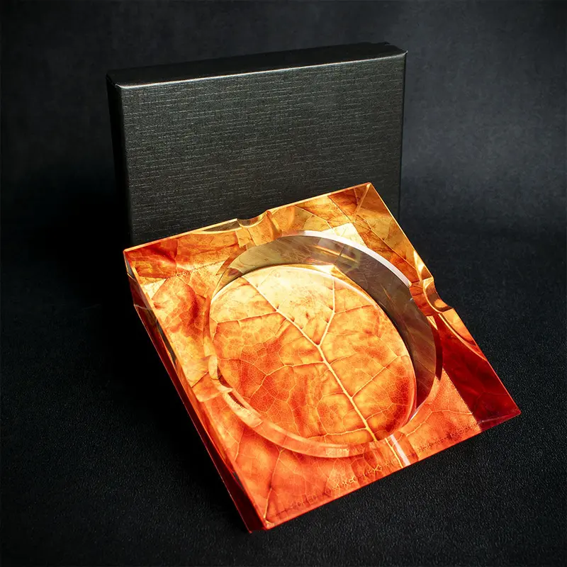 Crystal Cigar Ashtray - Tobacco Leaf  Design 1