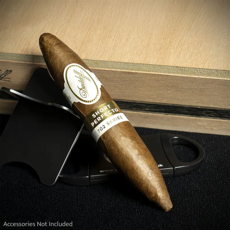Davidoff 702 Series Aniversario Limited Edition Short Perfecto Cigar - Single 2
