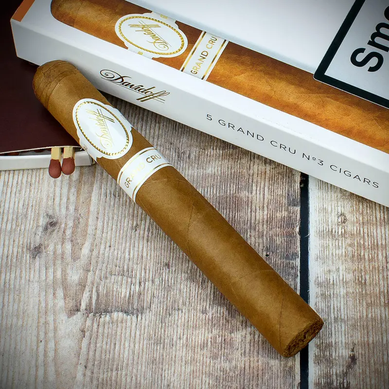 Davidoff Grand Cru No. 3 Cigar - Single 2