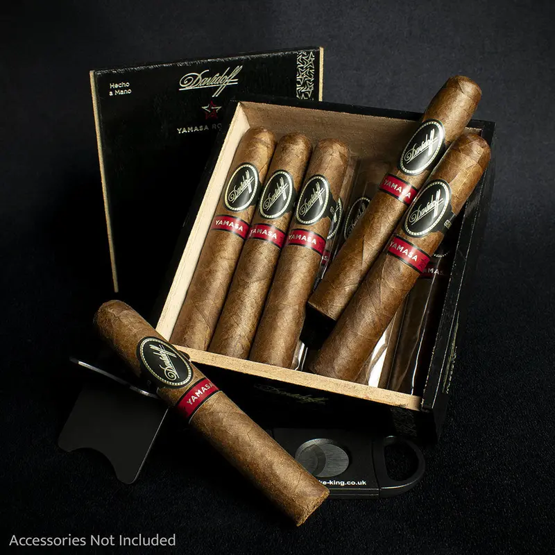 Davidoff Yamasa Robusto Cigars - Box Of 12 1
