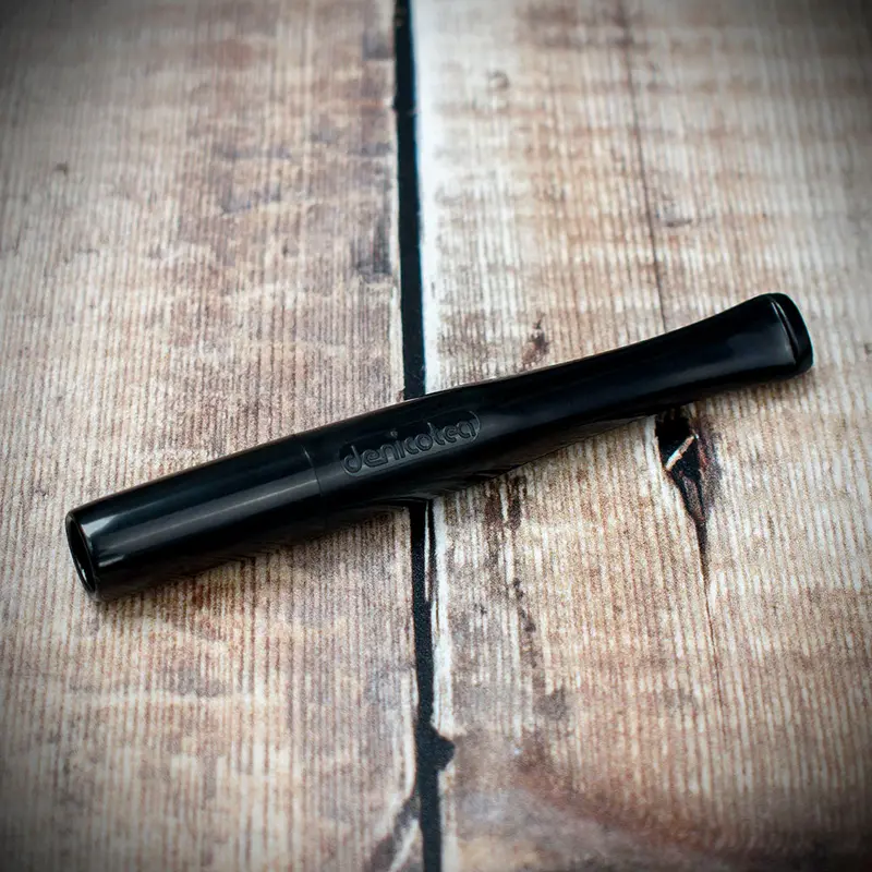 Denicotea Standard Cigarette Holder - 20239 Plain Black 1