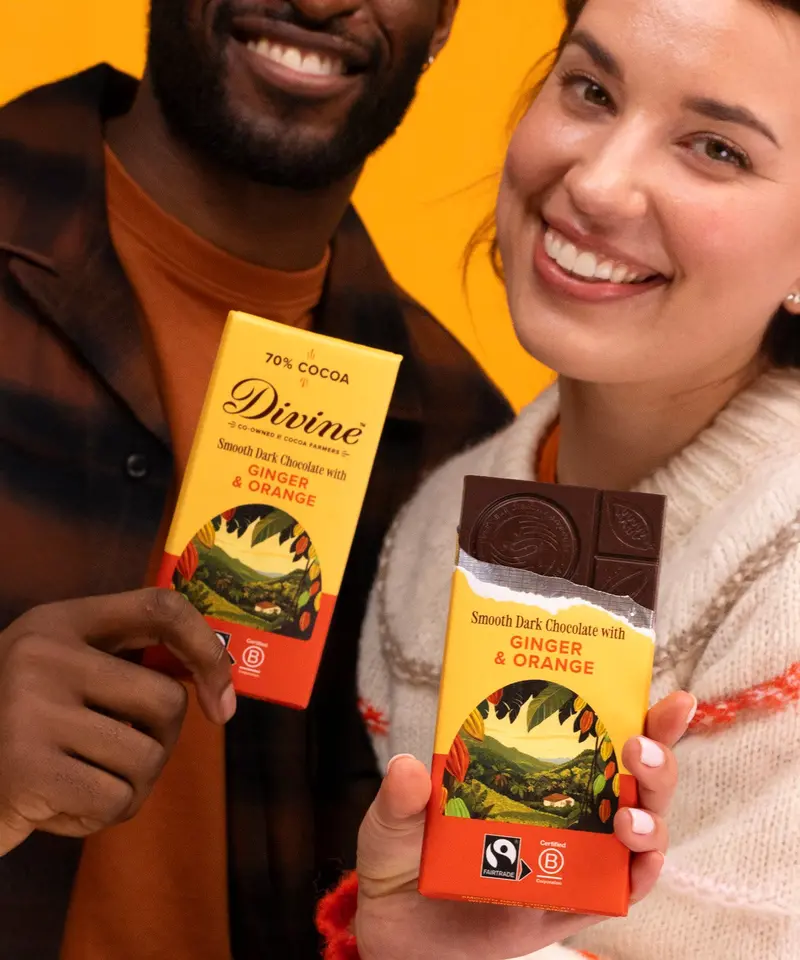 Divine Fairtrade 70% Dark Chocolate Bar With Ginger & Orange 90G 2
