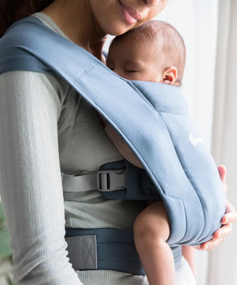 Ergobaby Embrace Soft Knit Newborn Baby Carrier 3