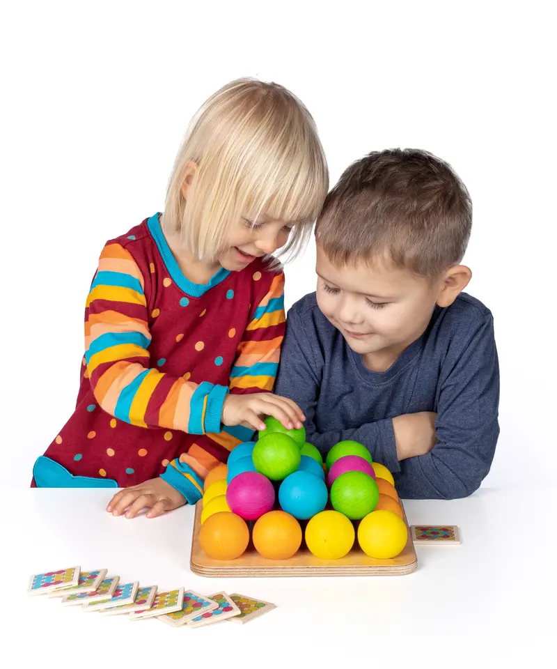 Erzi Froebel Stacking Balls Game 2