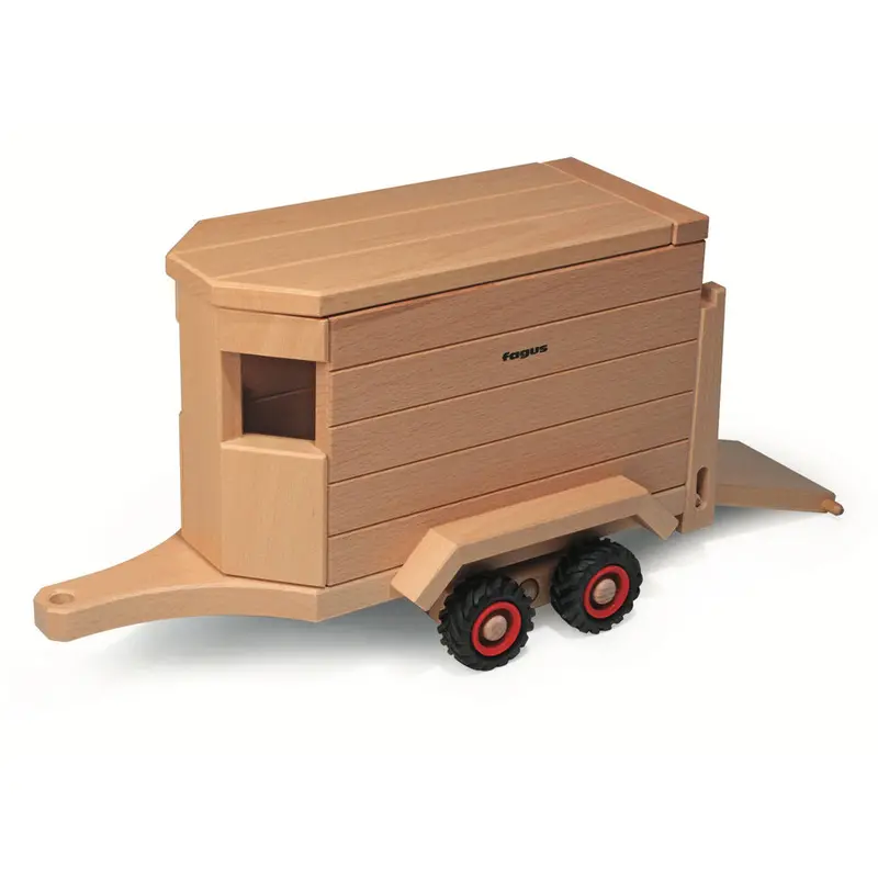 Fagus Wooden Horse Box 1