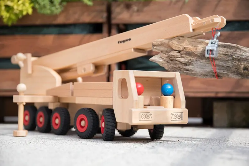 Fagus Wooden Mobile Crane 2
