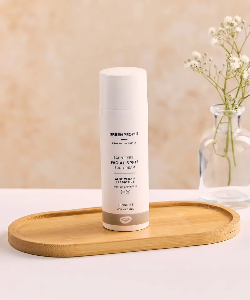 Green People Scent Free Facial Spf15 Sun Cream - 50Ml 2
