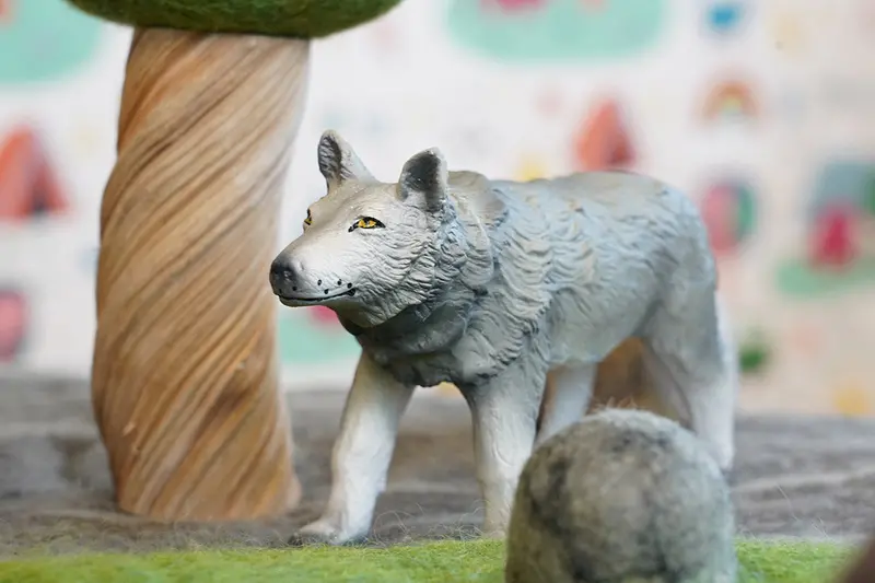 Green Rubber Toys Wolf 2