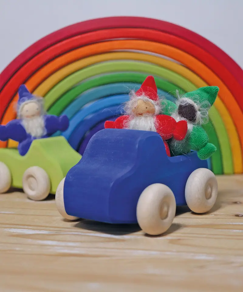 Grimm's 6 Rainbow Dwarfs 2