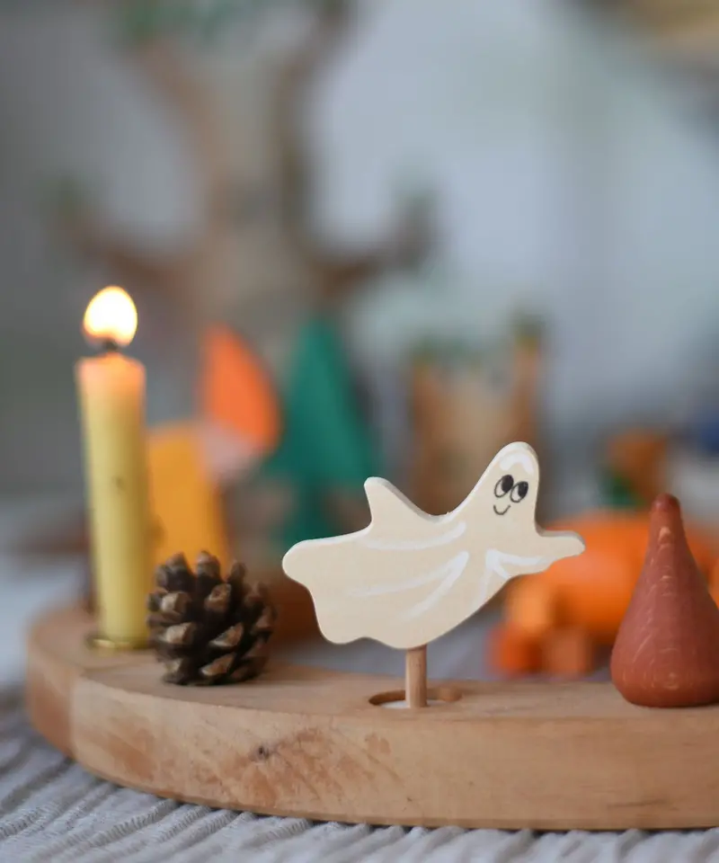 Grimm's Spooky Ghost Decorative Figure 2