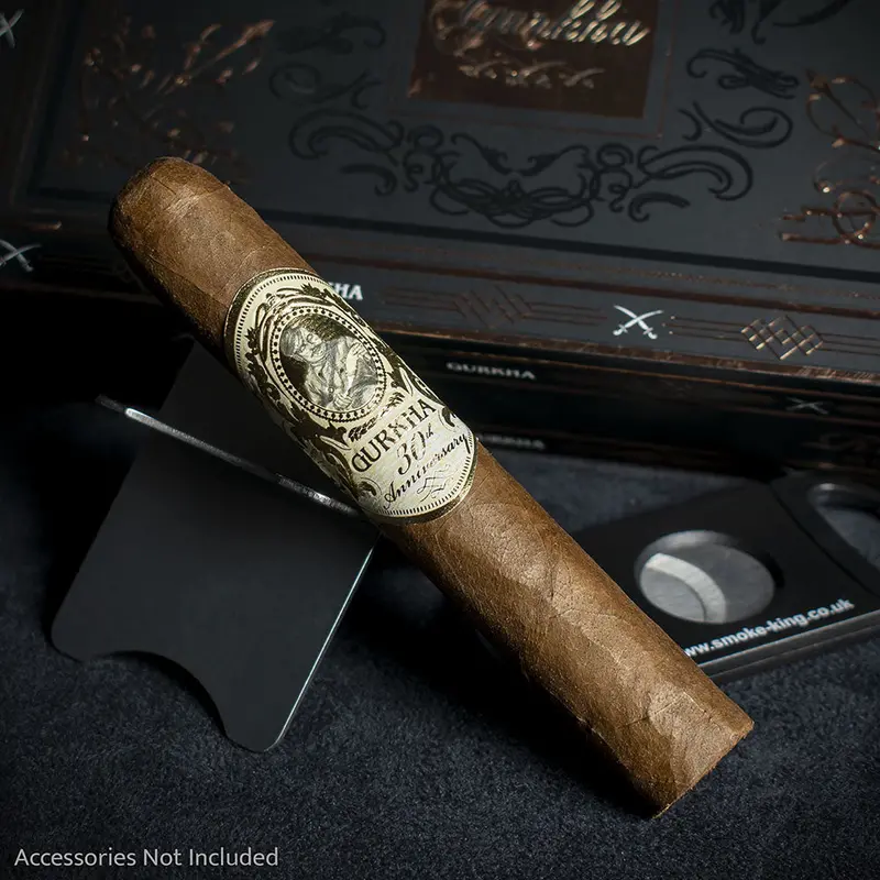 Gurkha Treinta 30Th Anniversary Robusto Cigars - Box Of 20 2