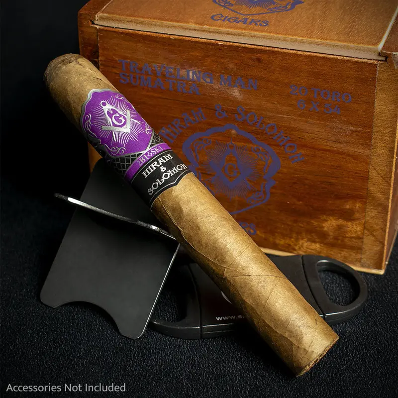 Hiram And Solomon Travelling Man Sumatra Toro Cigar - Single 2