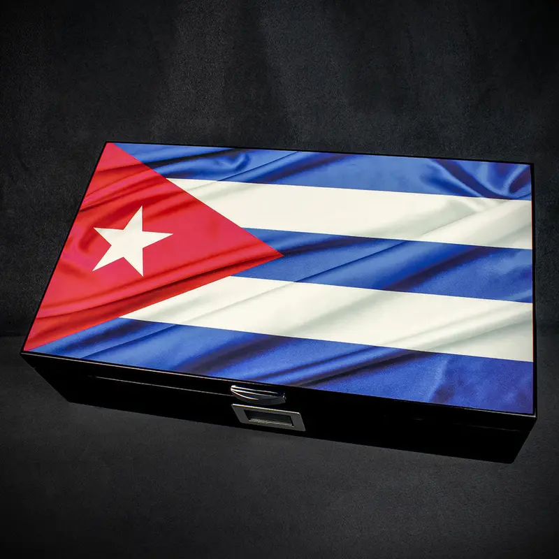 Humidor Cuban Flag Design - 30 - 40 Cigar Capacity 1