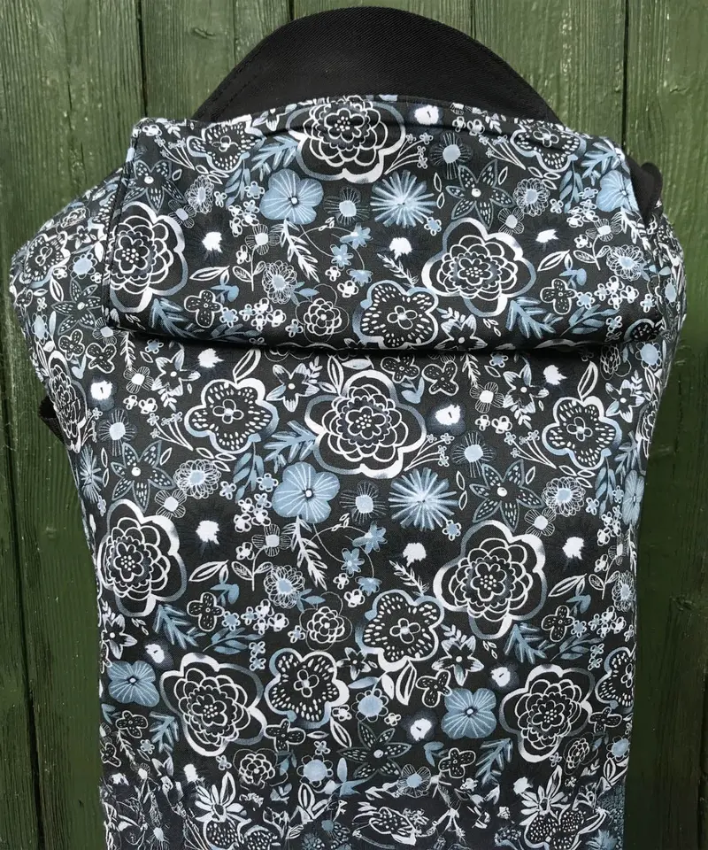 Integra Size 1 Baby Carrier - Regular Strap 8