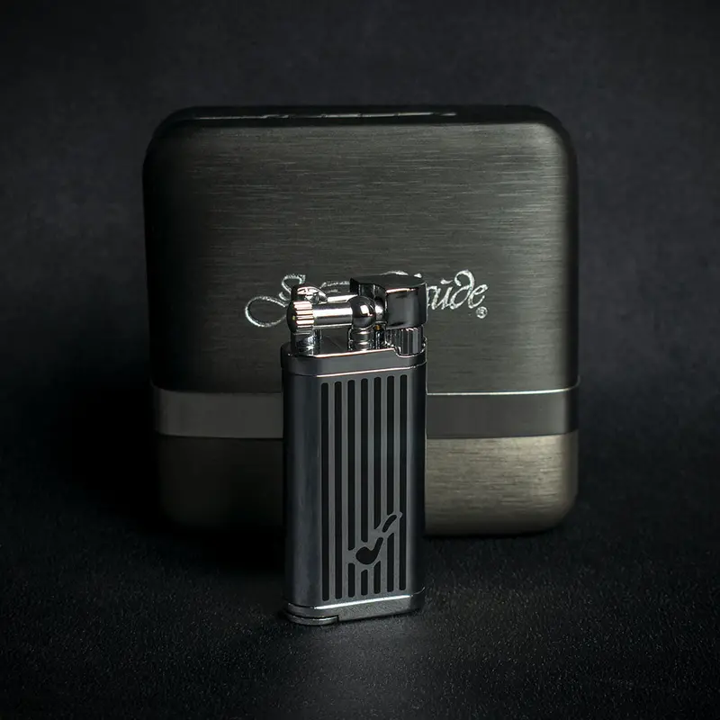 Jean Claude Oldie Pipe Lighter - Chrome & Black 1