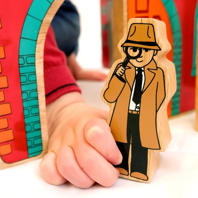 Lanka Kade Brown Detective Toy 2
