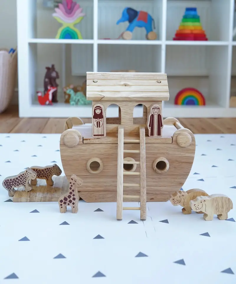 Lanka Kade Junior Noah's Ark & 18 Natural Characters 2