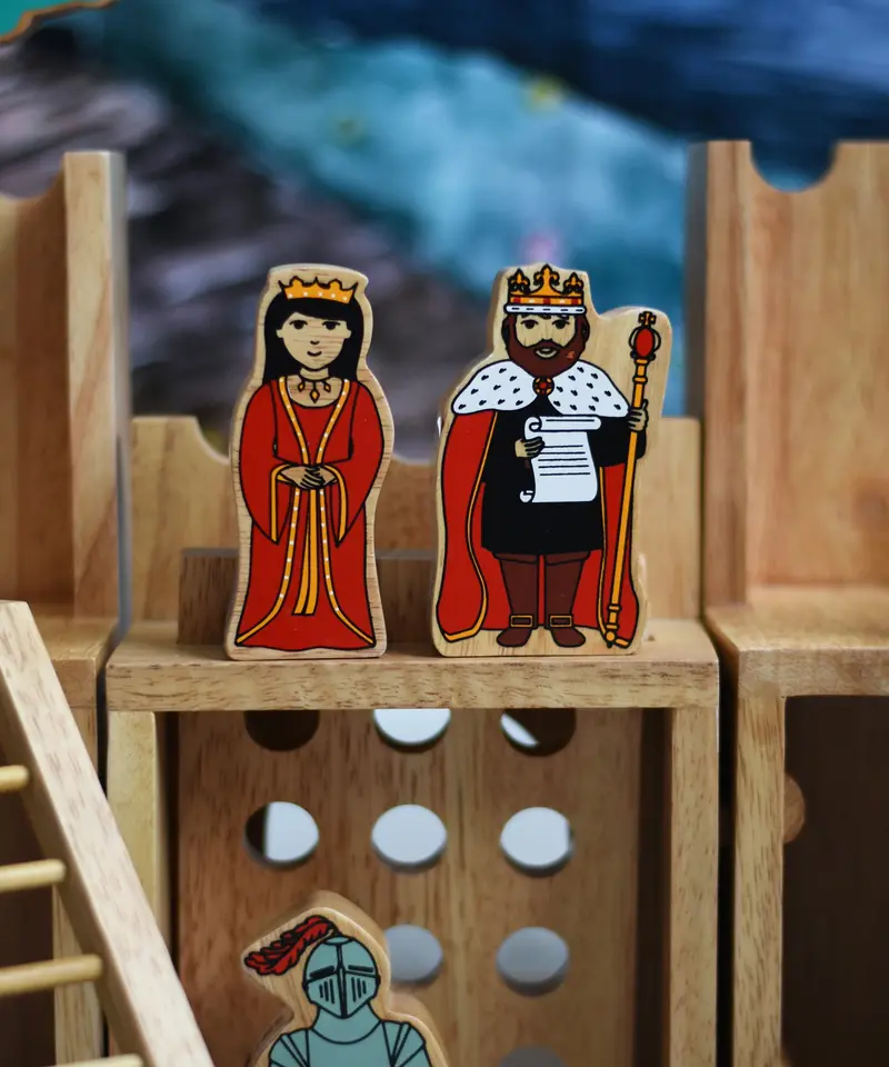 Lanka Kade Queen Toy 2