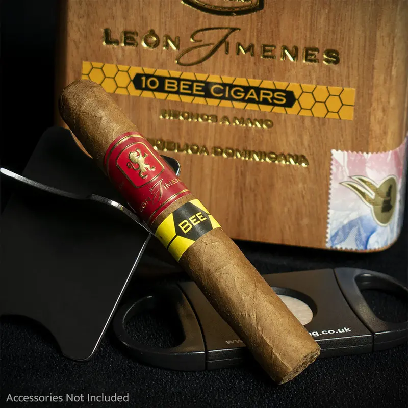 Leon Jimenes Petit Corona Bee (Honey) Cigar - Single 2